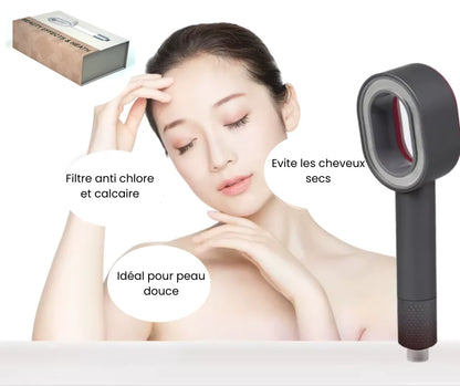 iltre anti-chlore & calcaire : Protège votre peau des agressions de l’eau
✅ Évite les cheveux secs : Retrouvez une chevelure douce et soyeuse
✅ Idéal pour une peau douce : Apaise et hydrate naturellement