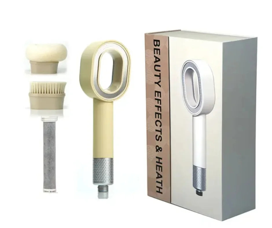 coffret du pommeau de douche avec brosse et éponge couleur beige Protection contre les effets néfastes du chlore pour les peaux sensibles.
Idéal pour les enfants et les personnes ayant des problèmes de peau.
Contribue à préserver l'environnement en réduisant la consommation d'eau.