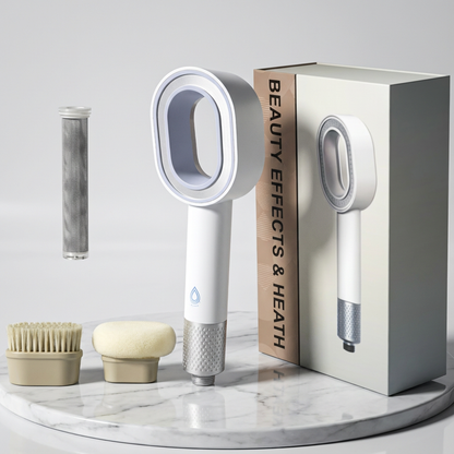 Photo du coffret filtrant avec le pommeau Suimy la brosse et l'éponge 