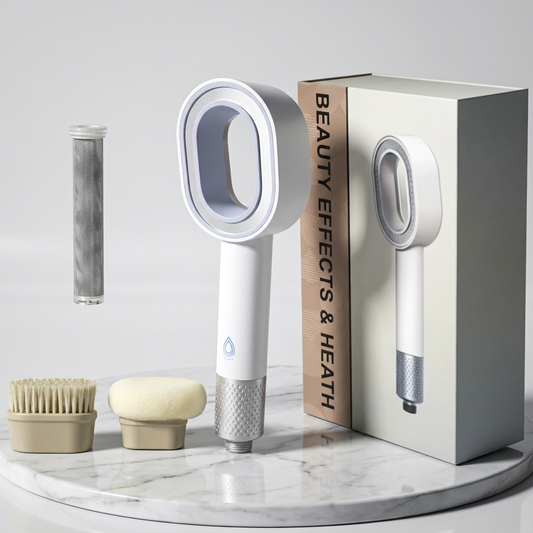 Photo du coffret filtrant avec le pommeau Suimy la brosse et l'éponge 