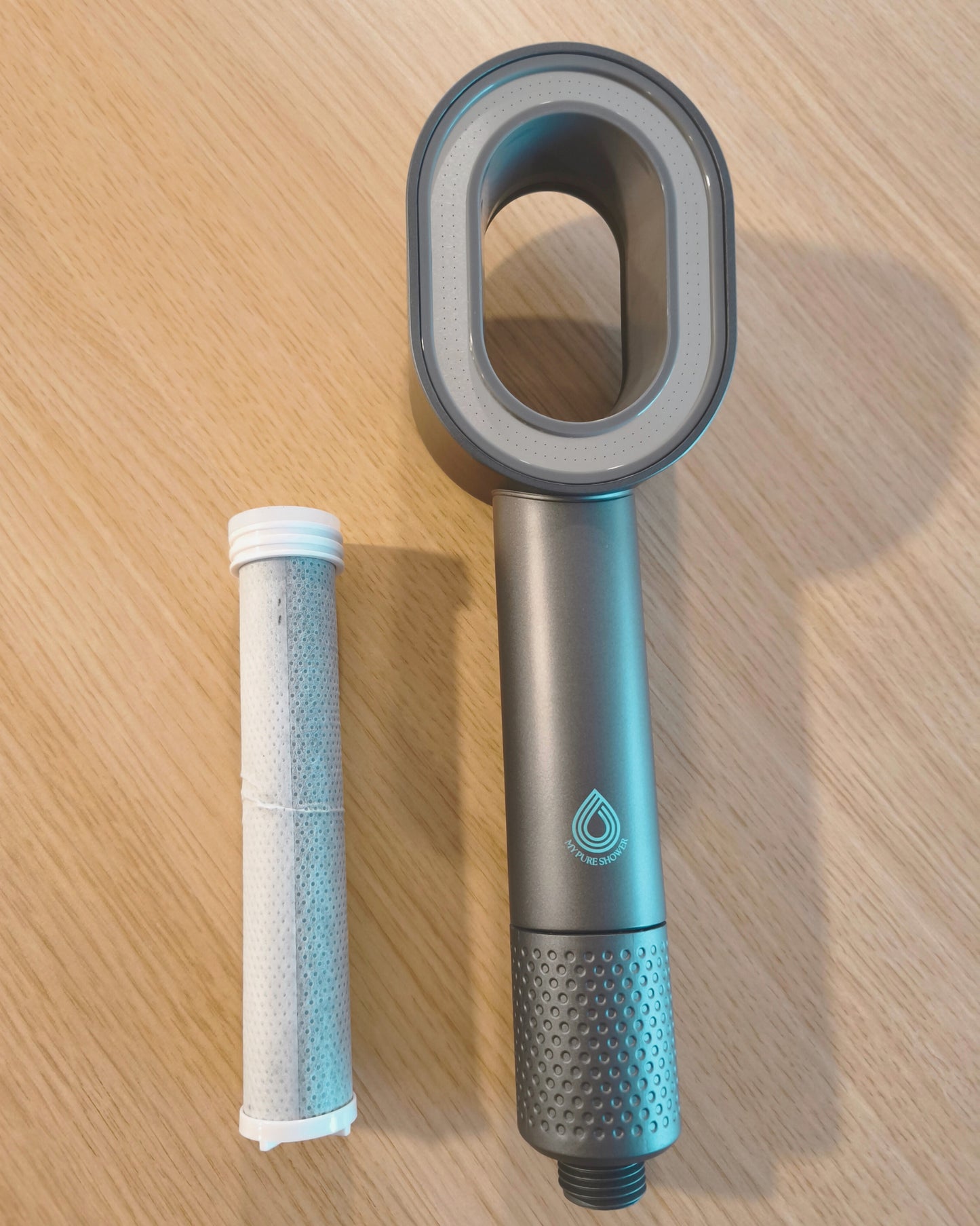 photo du pommeau de douche suimy gris avec filtre 