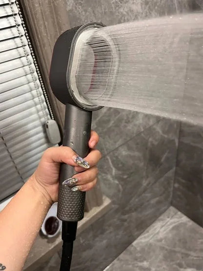 filtre anti chlore pommeau de douche design et ecologique Protection contre les effets néfastes du chlore pour les peaux sensibles.
Idéal pour les enfants et les personnes ayant des problèmes de peau.
Contribue à préserver l'environnement en réduisant la consommation d'eau.