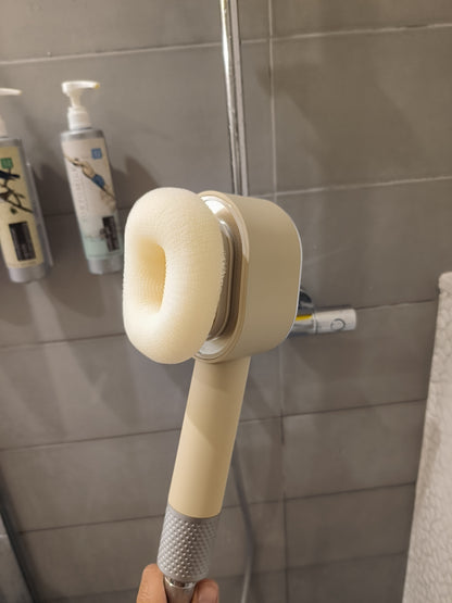 pommeau de douche anti chlore et calcaire  Protection contre les effets néfastes du chlore pour les peaux sensibles.
Idéal pour les enfants et les personnes ayant des problèmes de peau.
Contribue à préserver l'environnement en réduisant la consommation d'eau.